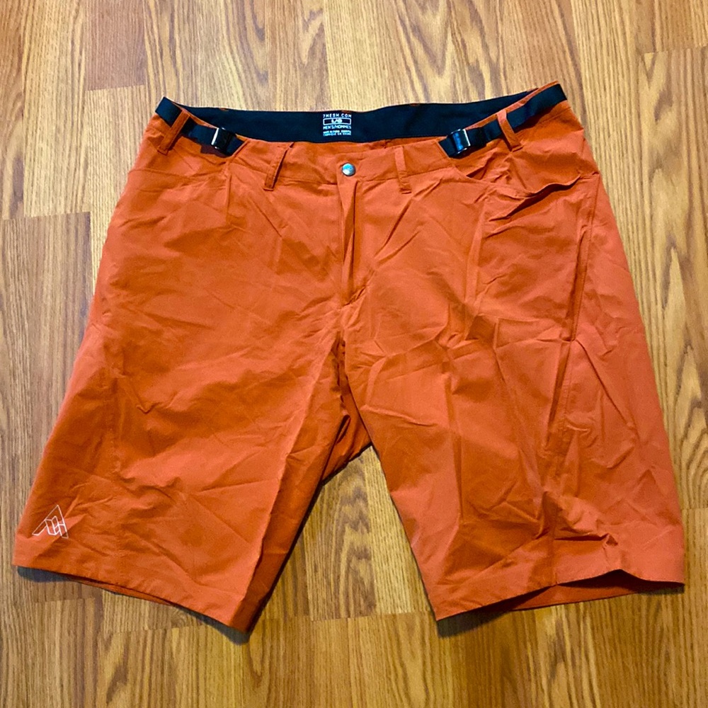 7mesh Men's Farside Short.  Orange size Large